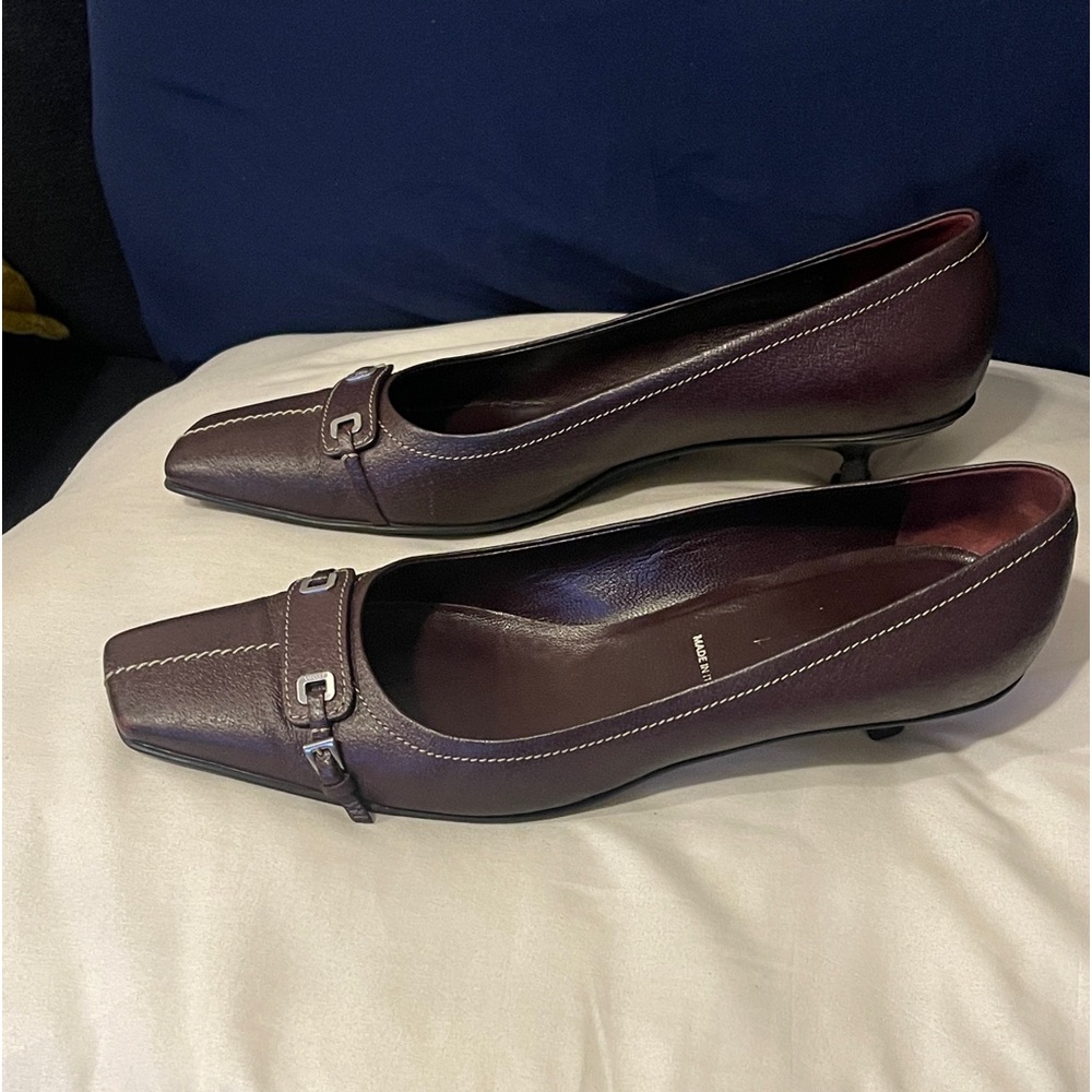 Prada low heels pumps